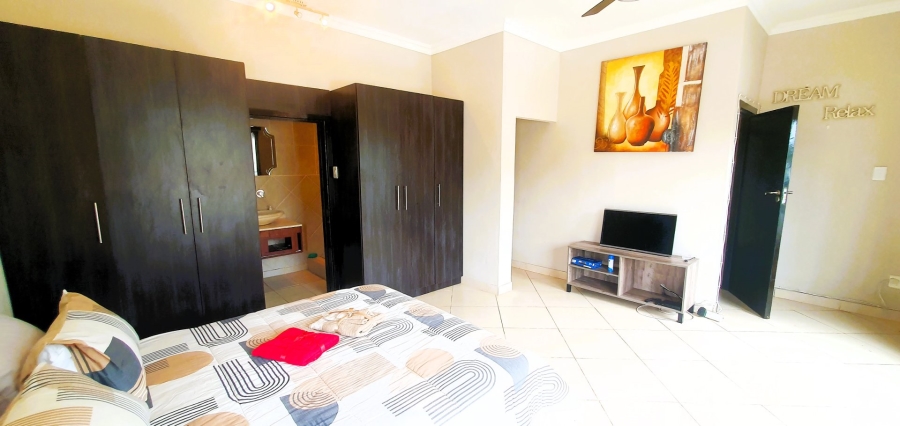5 Bedroom Property for Sale in Ramsgate KwaZulu-Natal
