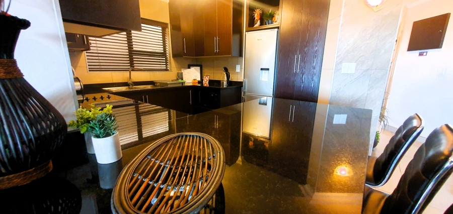 3 Bedroom Property for Sale in Uvongo KwaZulu-Natal