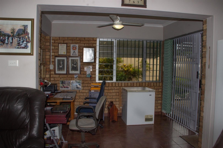 3 Bedroom Property for Sale in Manaba Beach KwaZulu-Natal