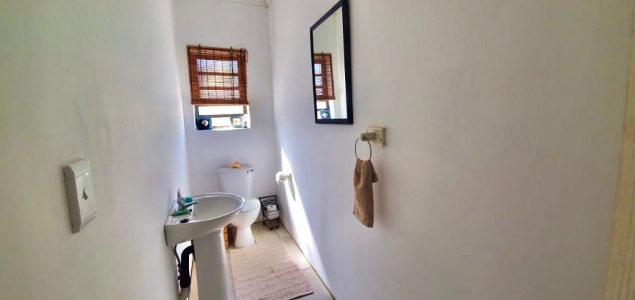 3 Bedroom Property for Sale in Winklespruit KwaZulu-Natal