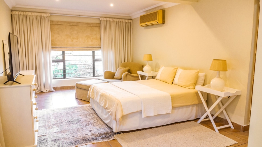 5 Bedroom Property for Sale in Cowies Hill KwaZulu-Natal