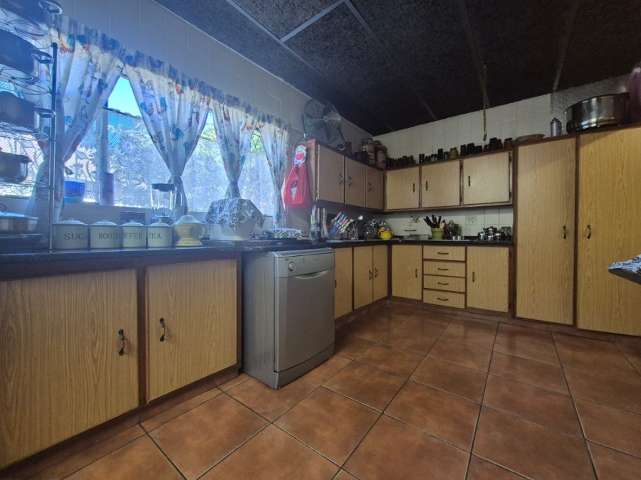 4 Bedroom Property for Sale in Pioneer Park KwaZulu-Natal