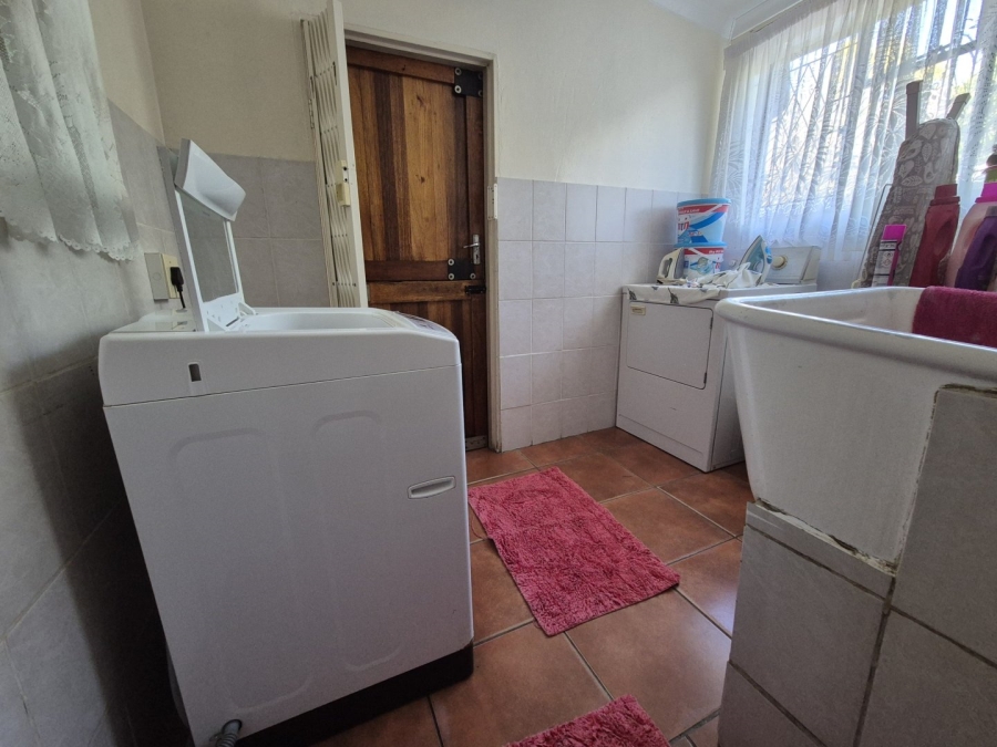 4 Bedroom Property for Sale in Pioneer Park KwaZulu-Natal
