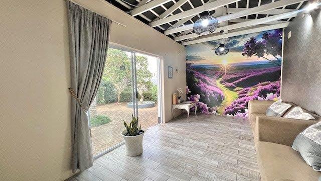 7 Bedroom Property for Sale in Uvongo KwaZulu-Natal