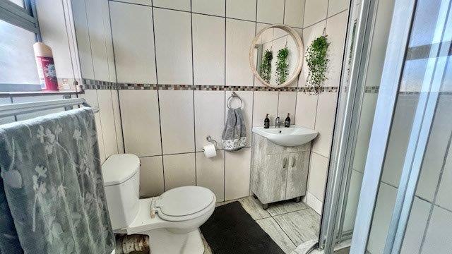 7 Bedroom Property for Sale in Uvongo KwaZulu-Natal