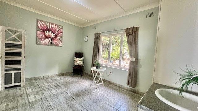 7 Bedroom Property for Sale in Uvongo KwaZulu-Natal
