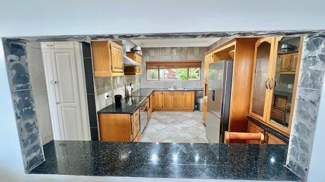 7 Bedroom Property for Sale in Uvongo KwaZulu-Natal