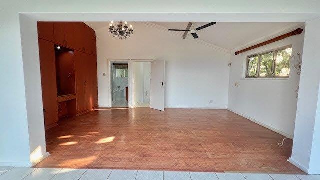 7 Bedroom Property for Sale in Uvongo KwaZulu-Natal