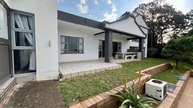7 Bedroom Property for Sale in Uvongo KwaZulu-Natal
