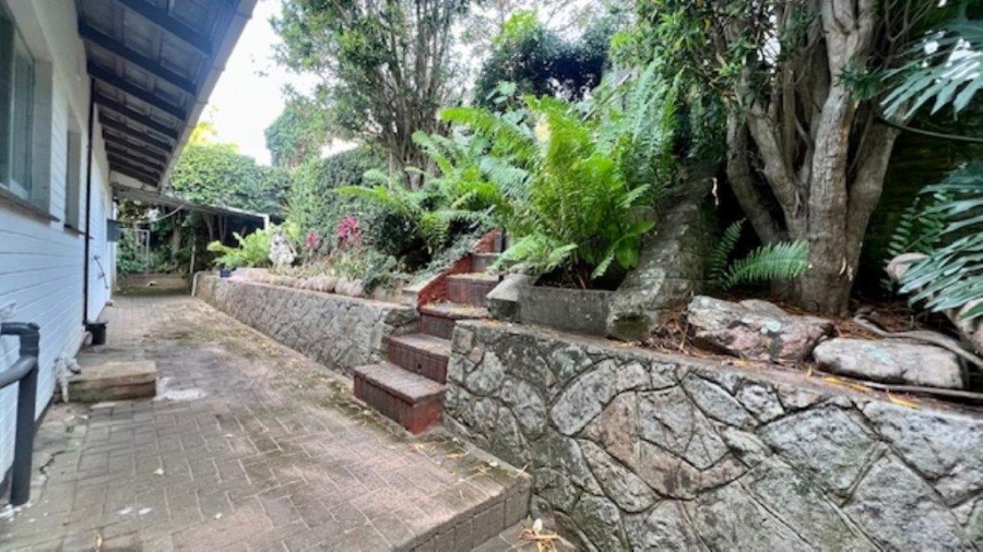 7 Bedroom Property for Sale in Uvongo KwaZulu-Natal