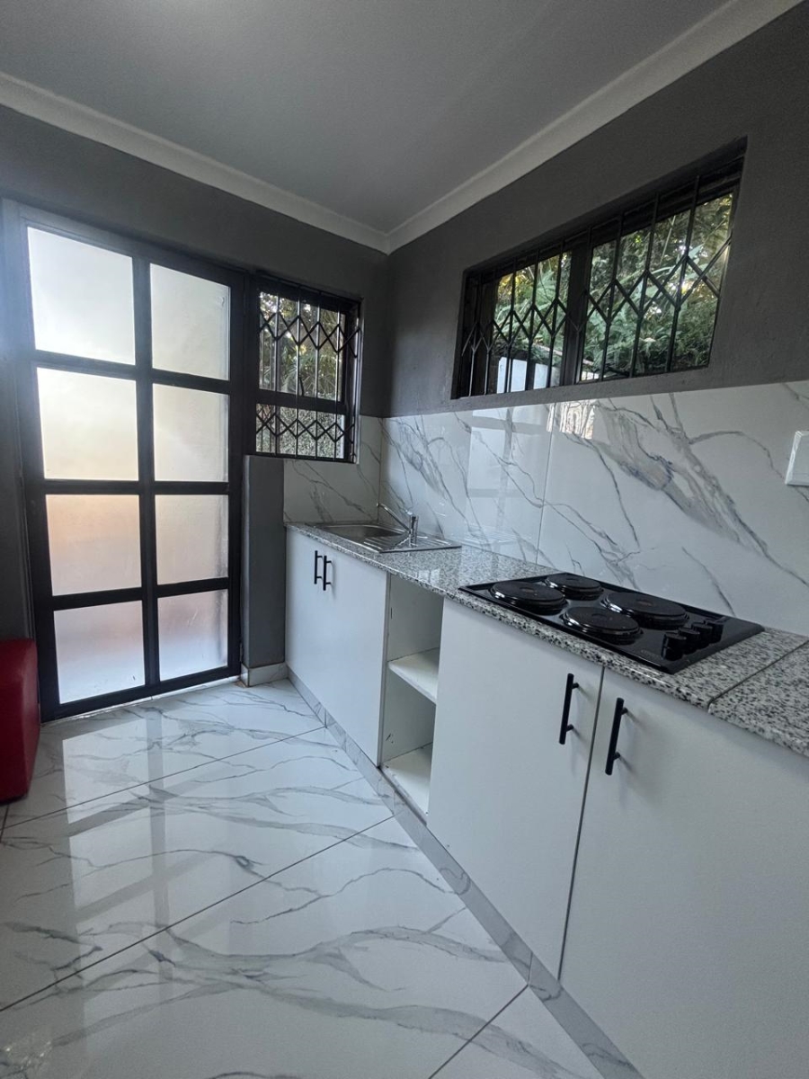 To Let 1 Bedroom Property for Rent in Glenmore KwaZulu-Natal