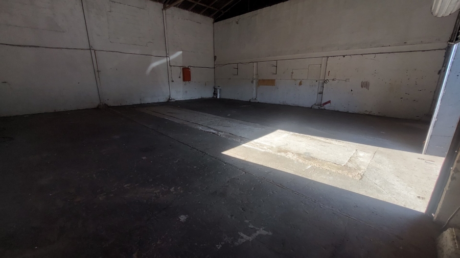 To Let commercial Property for Rent in Malvern KwaZulu-Natal