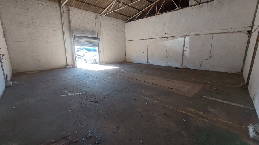 To Let commercial Property for Rent in Malvern KwaZulu-Natal