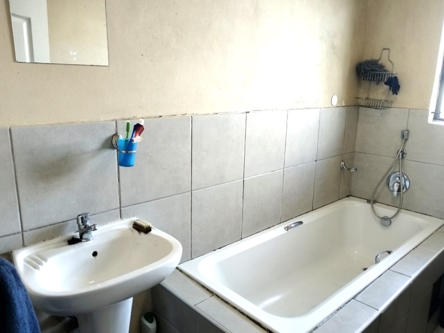2 Bedroom Property for Sale in Newlands East KwaZulu-Natal
