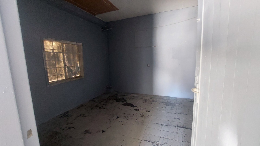 To Let commercial Property for Rent in Malvern KwaZulu-Natal