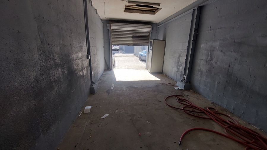 To Let commercial Property for Rent in Malvern KwaZulu-Natal