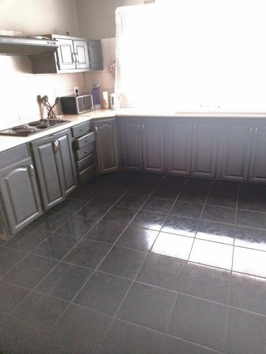 3 Bedroom Property for Sale in Fairleigh KwaZulu-Natal