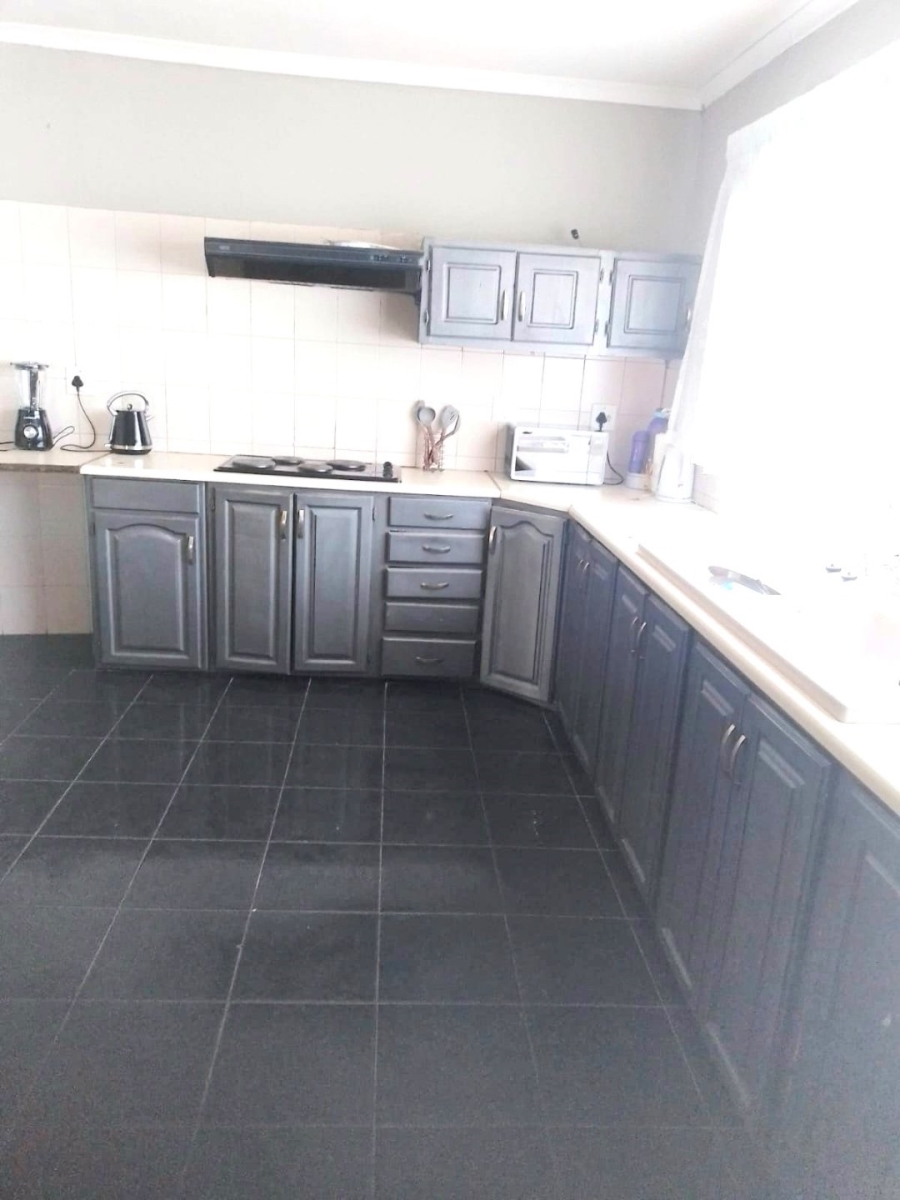 3 Bedroom Property for Sale in Fairleigh KwaZulu-Natal