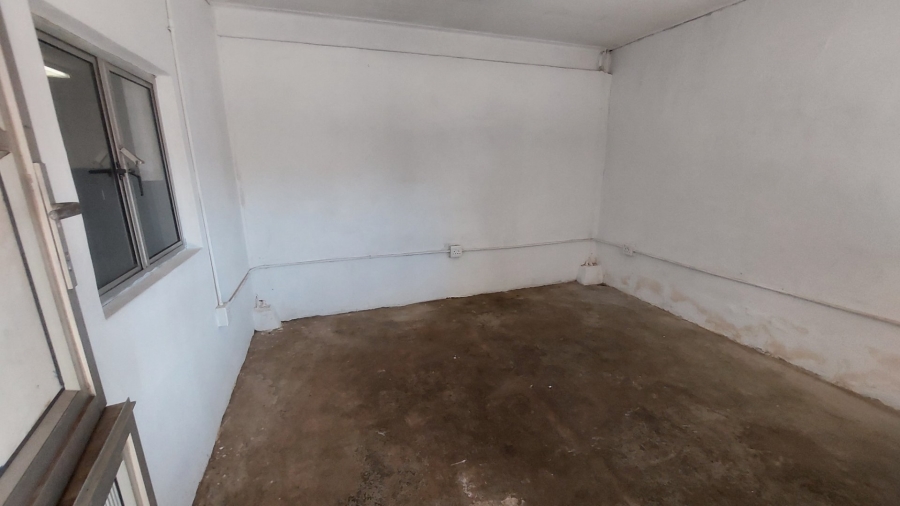 To Let commercial Property for Rent in Malvern KwaZulu-Natal