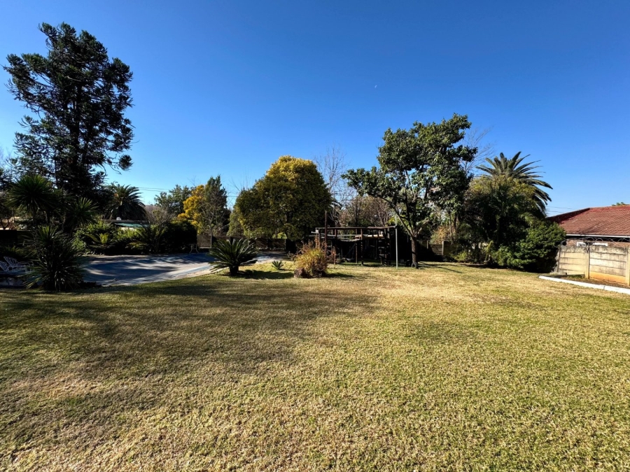 3 Bedroom Property for Sale in Schuinshoogte KwaZulu-Natal