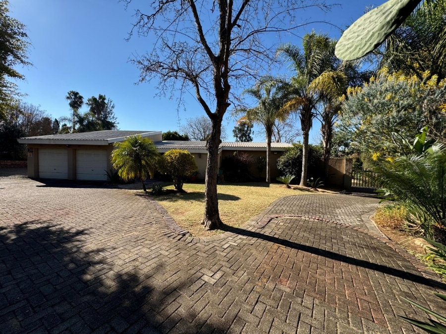 3 Bedroom Property for Sale in Schuinshoogte KwaZulu-Natal