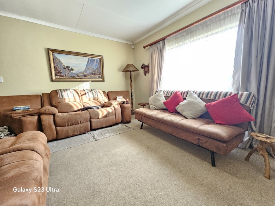 4 Bedroom Property for Sale in Aviary Hill KwaZulu-Natal