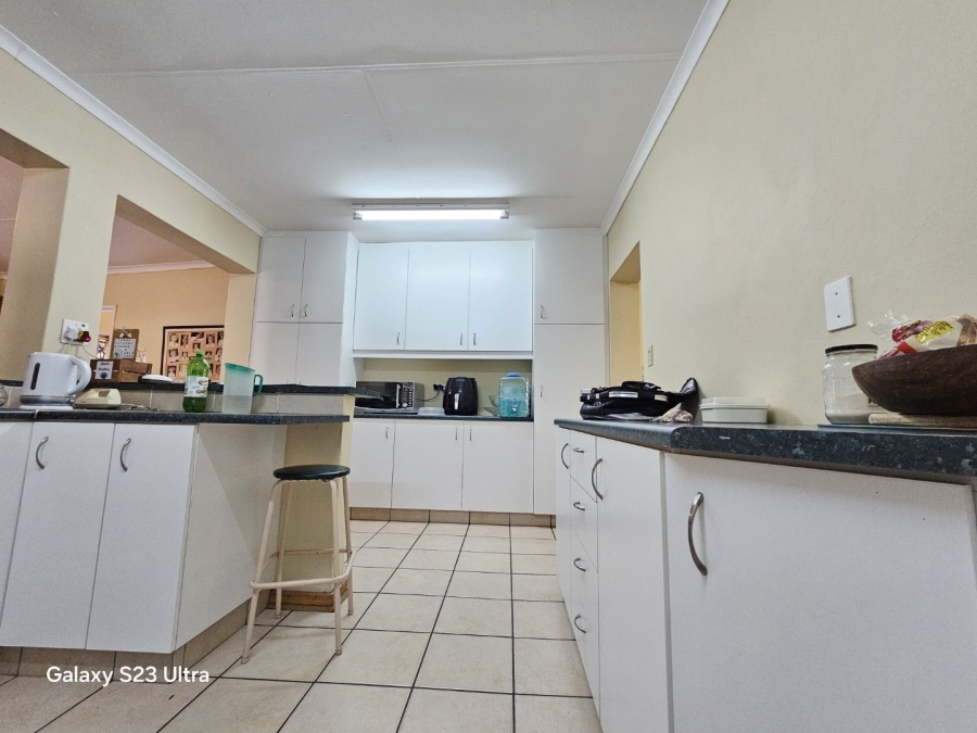 4 Bedroom Property for Sale in Aviary Hill KwaZulu-Natal