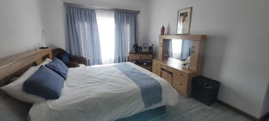 4 Bedroom Property for Sale in Aviary Hill KwaZulu-Natal