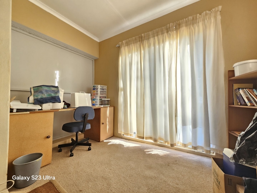 4 Bedroom Property for Sale in Aviary Hill KwaZulu-Natal