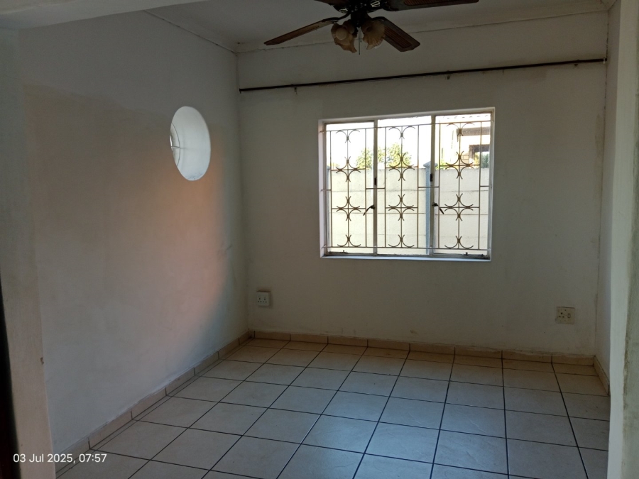 2 Bedroom Property for Sale in Pietermaritzburg Central KwaZulu-Natal
