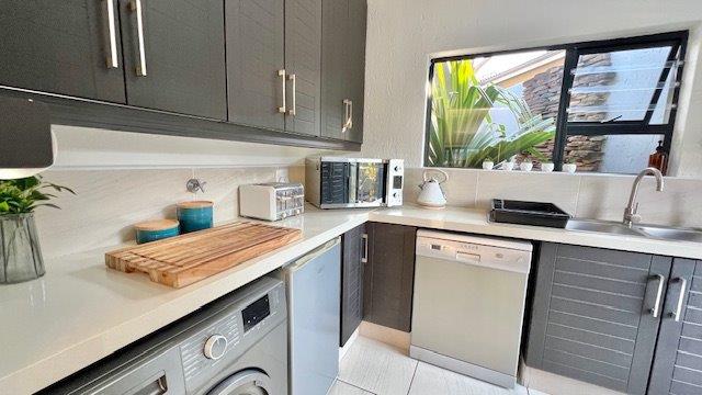 3 Bedroom Property for Sale in Shelly Beach KwaZulu-Natal
