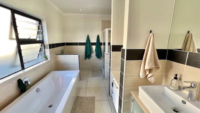 3 Bedroom Property for Sale in Shelly Beach KwaZulu-Natal