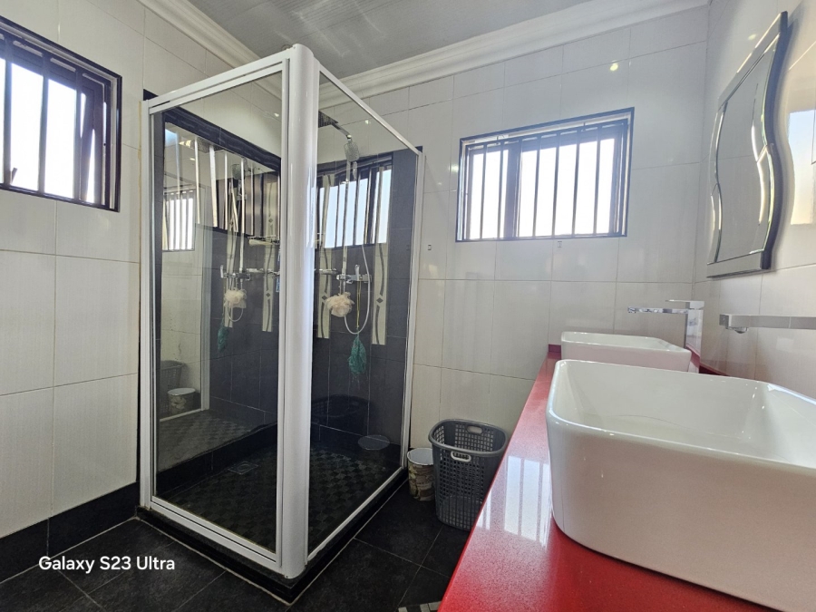 4 Bedroom Property for Sale in Richview KwaZulu-Natal