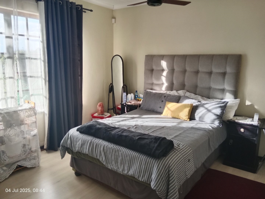 2 Bedroom Property for Sale in Montrose KwaZulu-Natal
