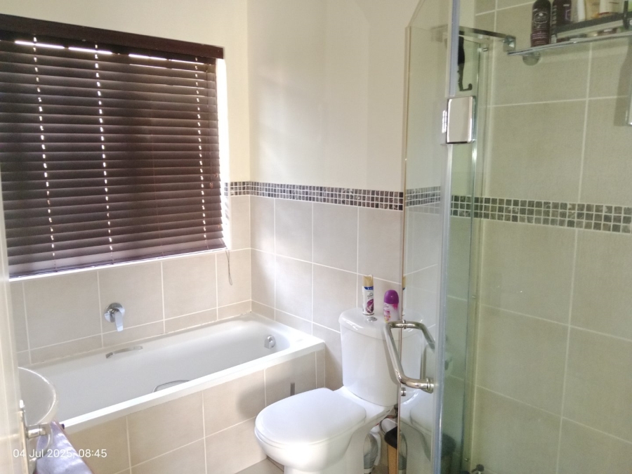 2 Bedroom Property for Sale in Montrose KwaZulu-Natal