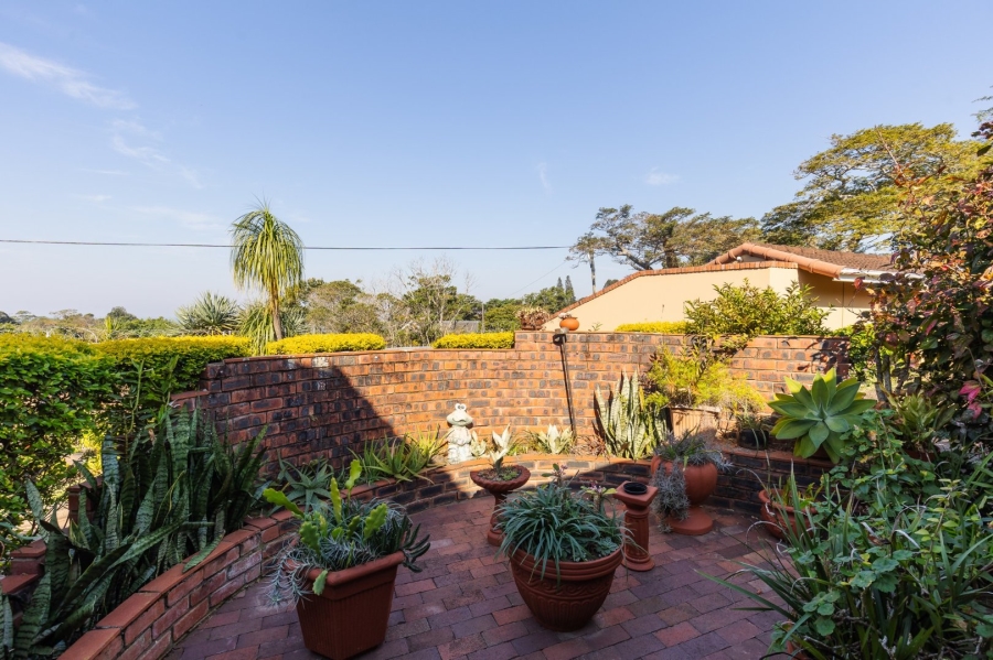 3 Bedroom Property for Sale in Umtentweni KwaZulu-Natal