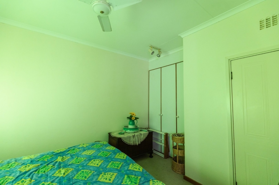 3 Bedroom Property for Sale in Umtentweni KwaZulu-Natal