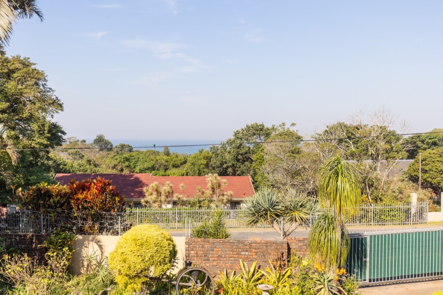 3 Bedroom Property for Sale in Umtentweni KwaZulu-Natal