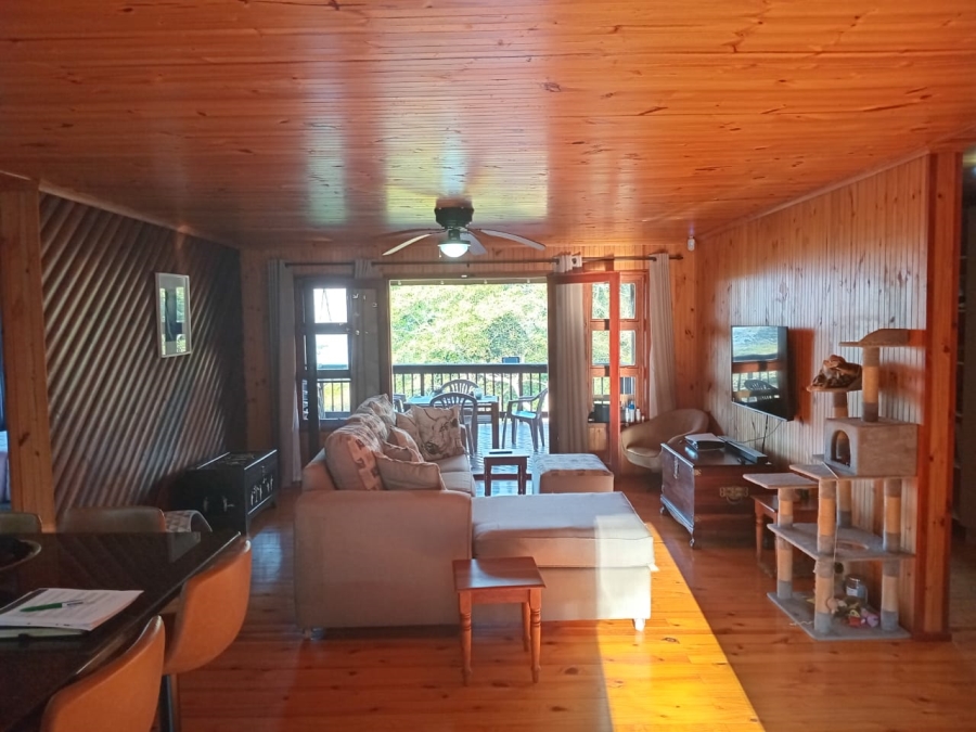 3 Bedroom Property for Sale in Southport KwaZulu-Natal