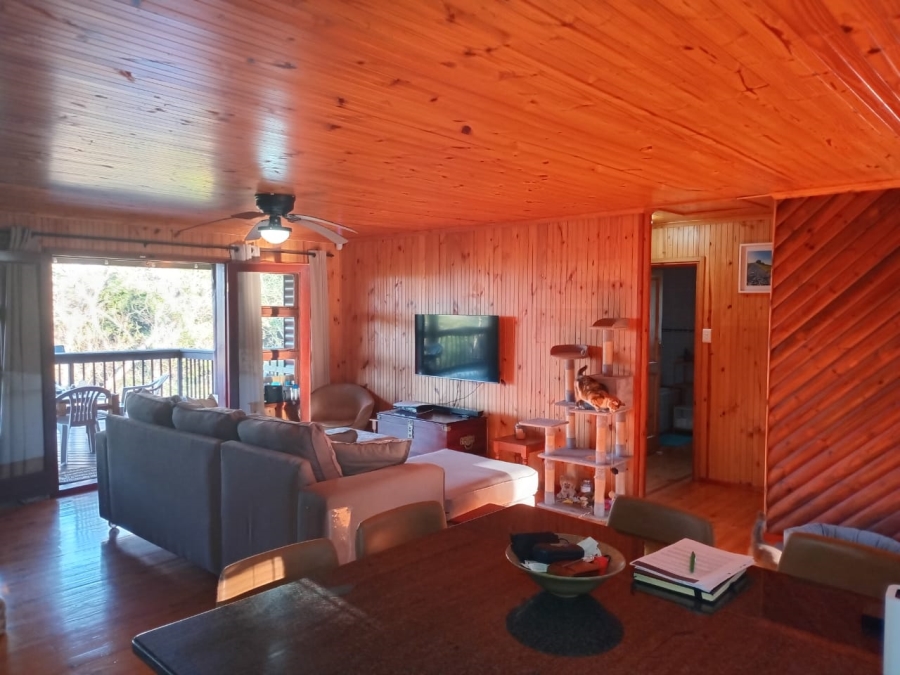 3 Bedroom Property for Sale in Southport KwaZulu-Natal