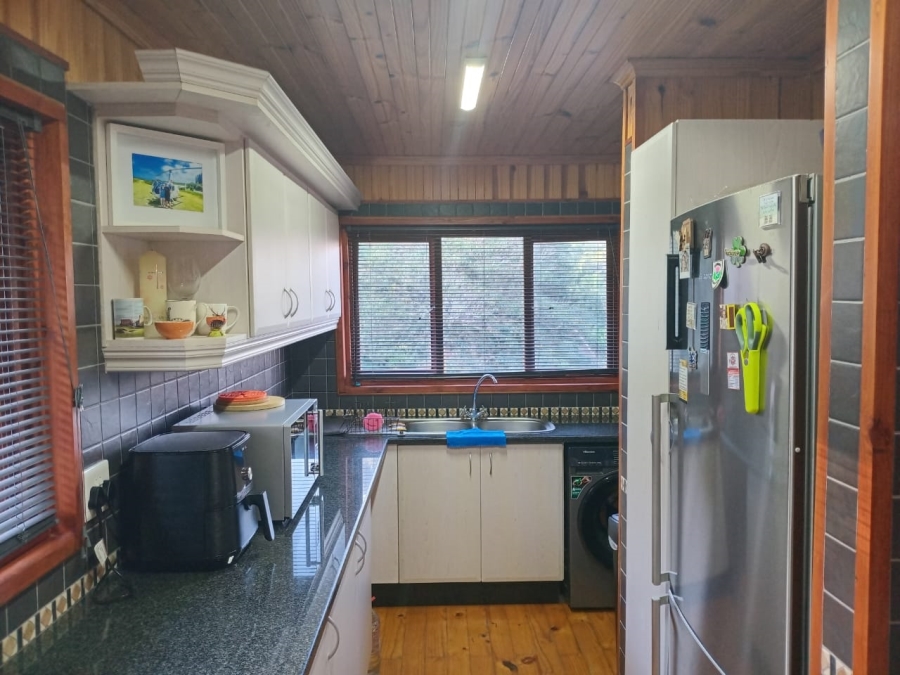 3 Bedroom Property for Sale in Southport KwaZulu-Natal