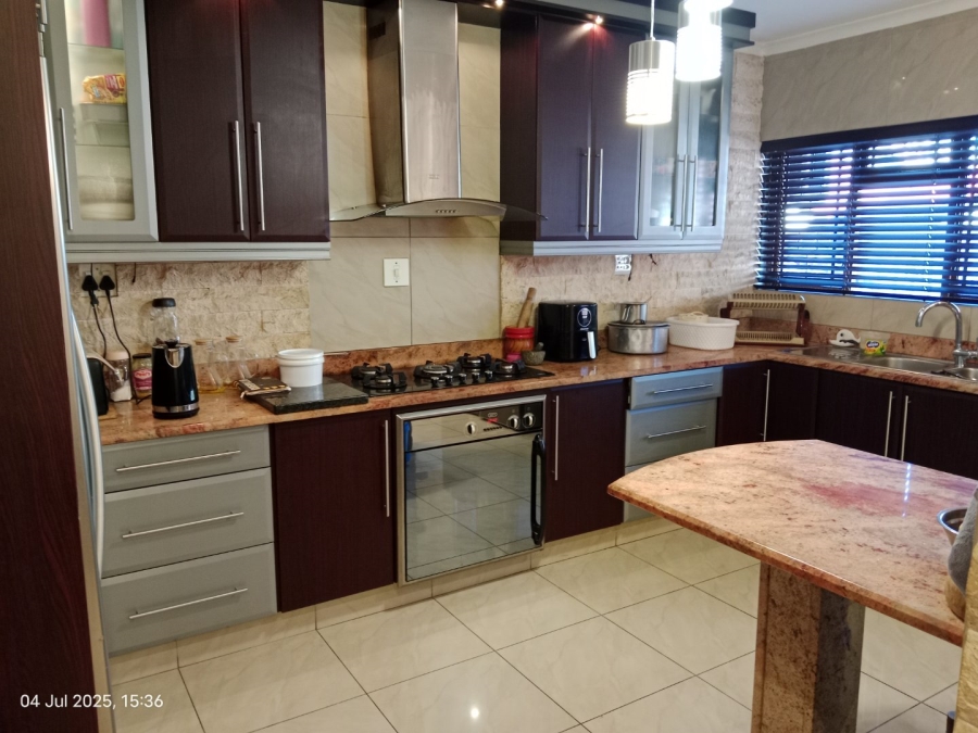3 Bedroom Property for Sale in Raisethorpe KwaZulu-Natal