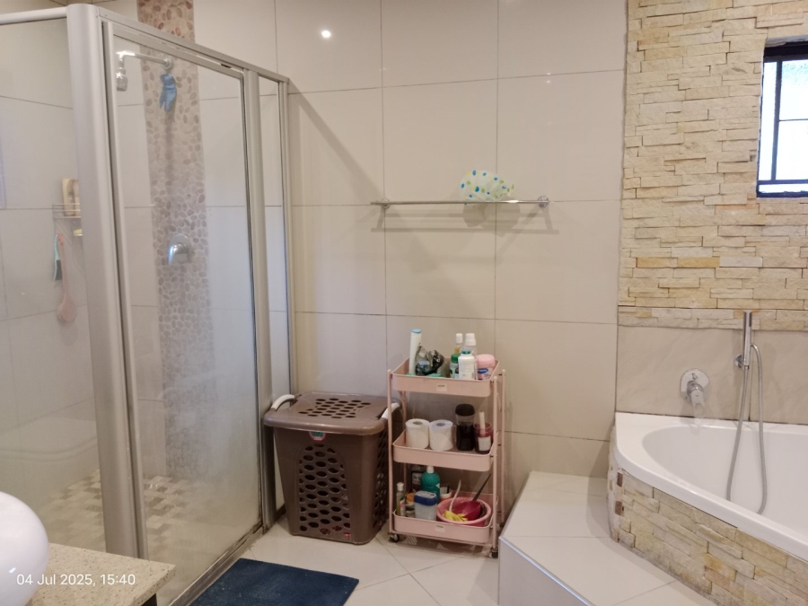 3 Bedroom Property for Sale in Raisethorpe KwaZulu-Natal