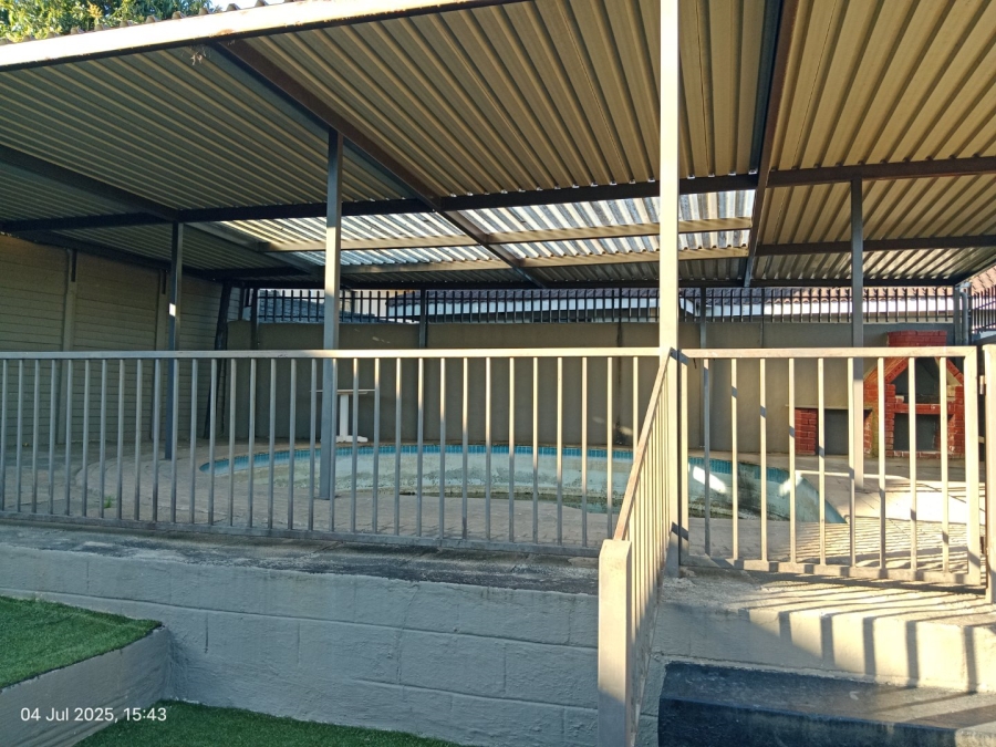 3 Bedroom Property for Sale in Raisethorpe KwaZulu-Natal