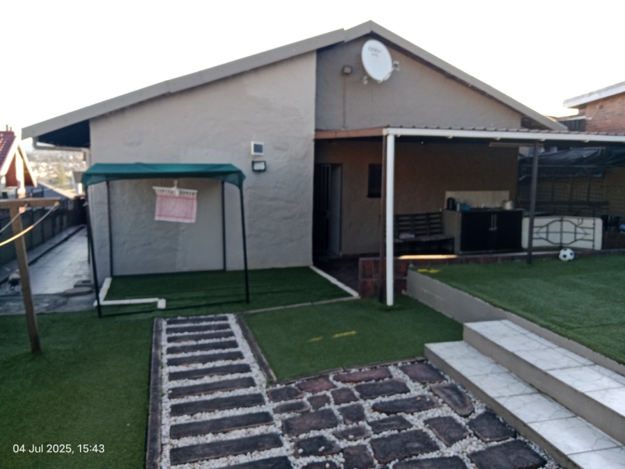 3 Bedroom Property for Sale in Raisethorpe KwaZulu-Natal
