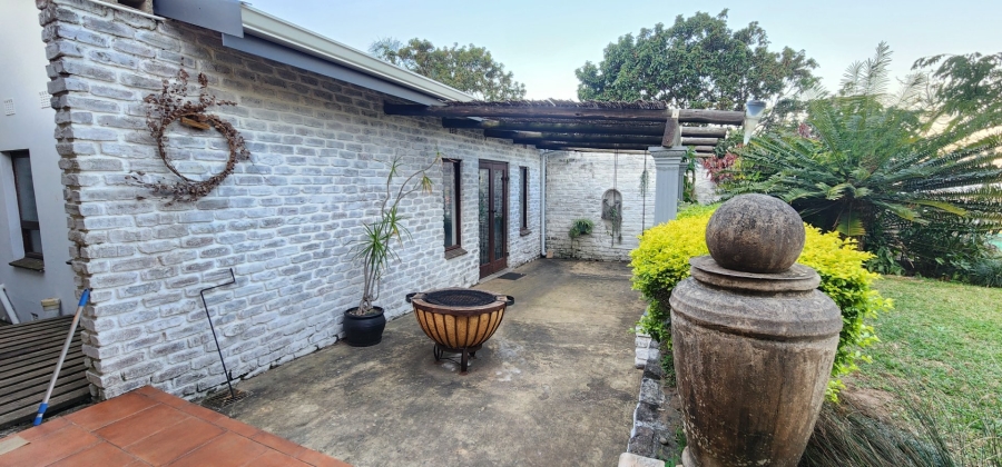 4 Bedroom Property for Sale in Umtentweni KwaZulu-Natal