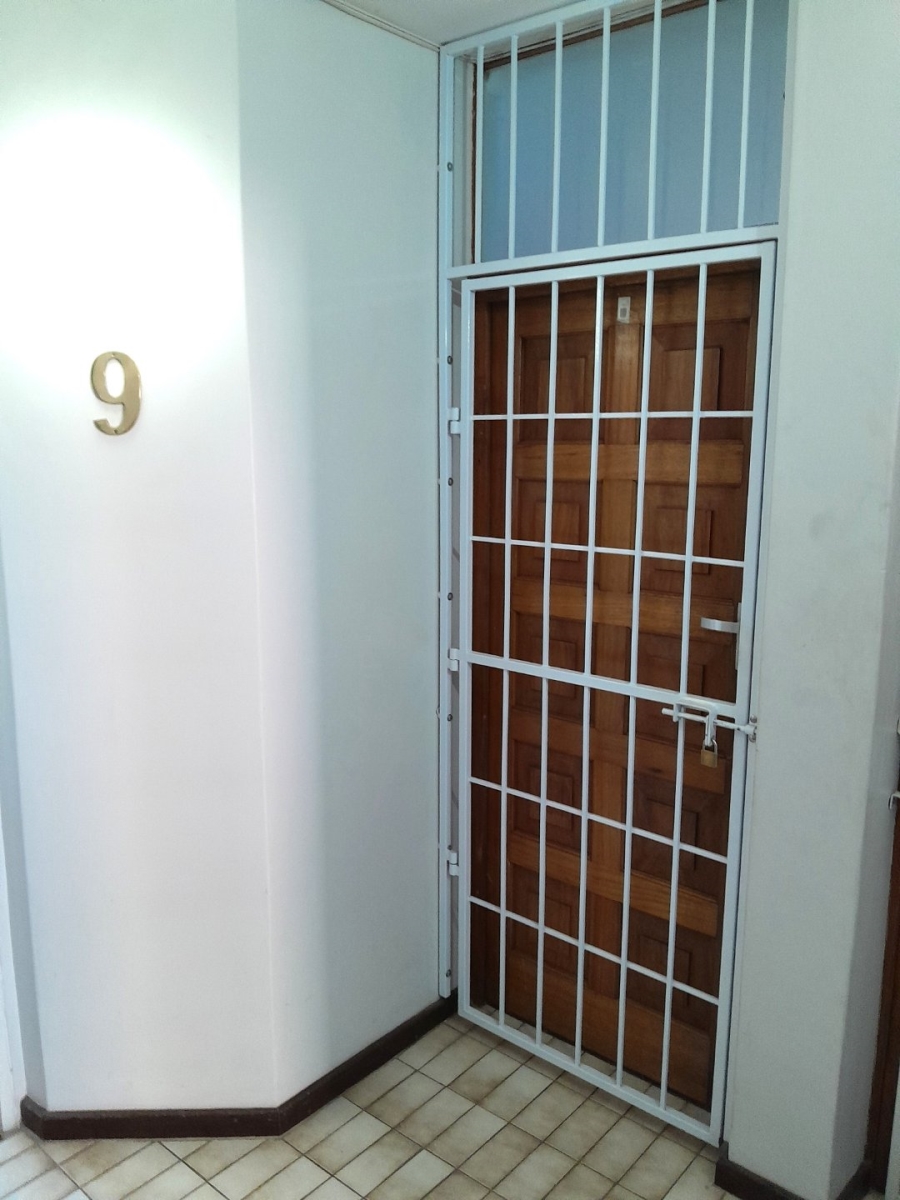 2 Bedroom Property for Sale in Westridge KwaZulu-Natal