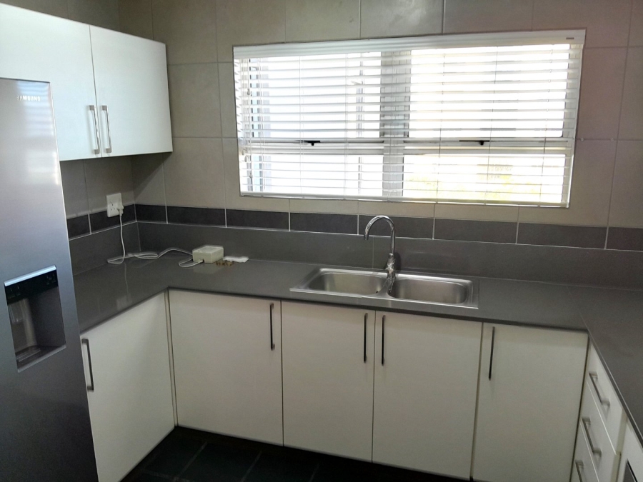 2 Bedroom Property for Sale in Westridge KwaZulu-Natal