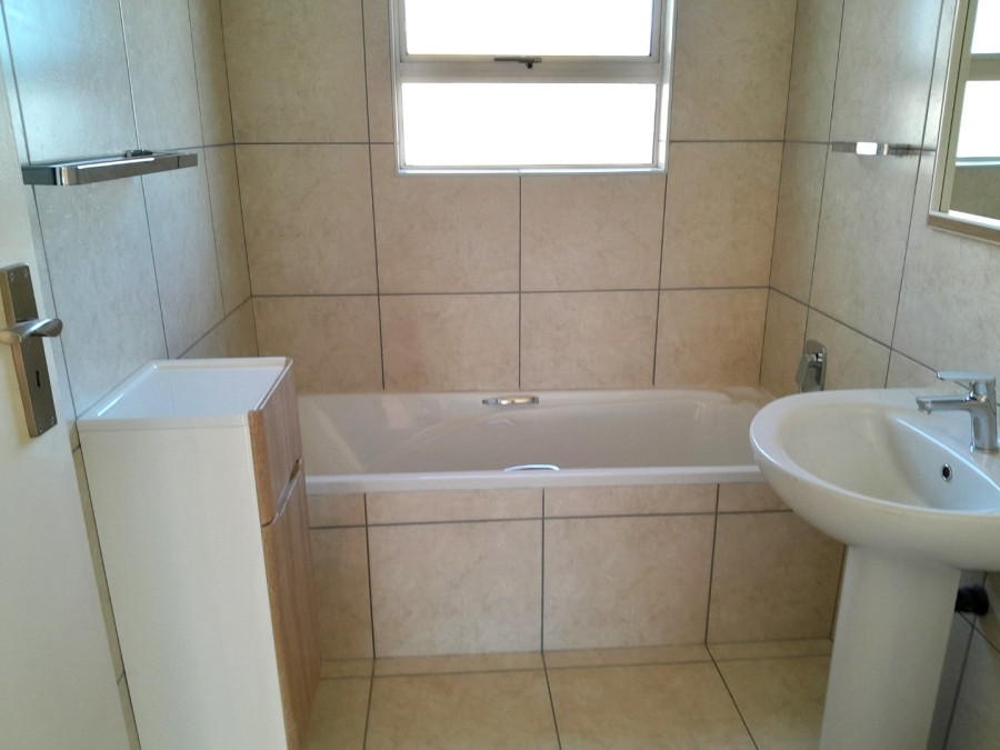 2 Bedroom Property for Sale in Westridge KwaZulu-Natal