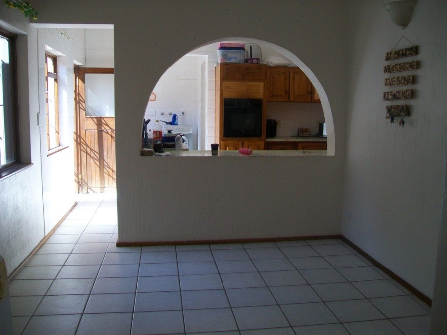 3 Bedroom Property for Sale in Uvongo KwaZulu-Natal